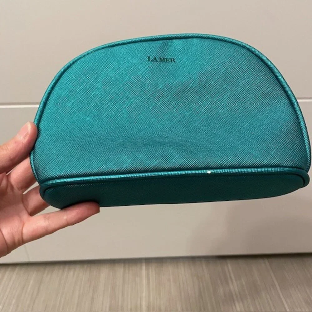 NEW La Mer Metallic Green Zippered Makeup Cosmetic Bag Travel